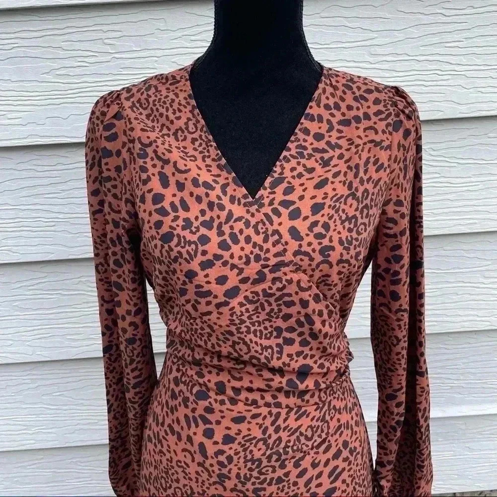 Everly  Dress - Picture 4 of 6